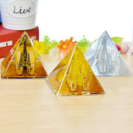 金字塔入油水晶笔插 巴黎埃菲尔铁塔汽车笔筒创意塑料工艺礼物品