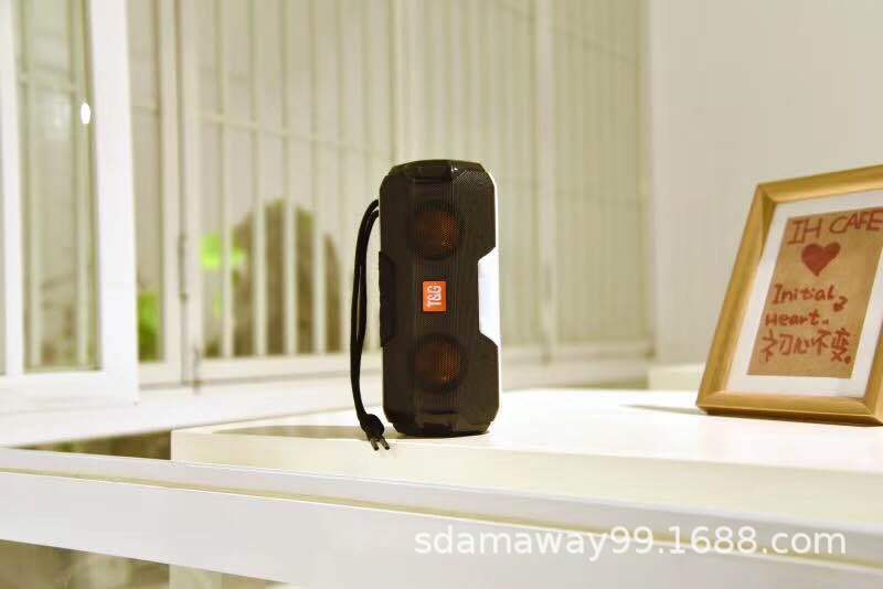 TG143 nuevo altavoz Bluetooth inalámbrico luces coloridas portátiles portátiles al aire libre doble tarjeta de altavoz subwoofer de voz