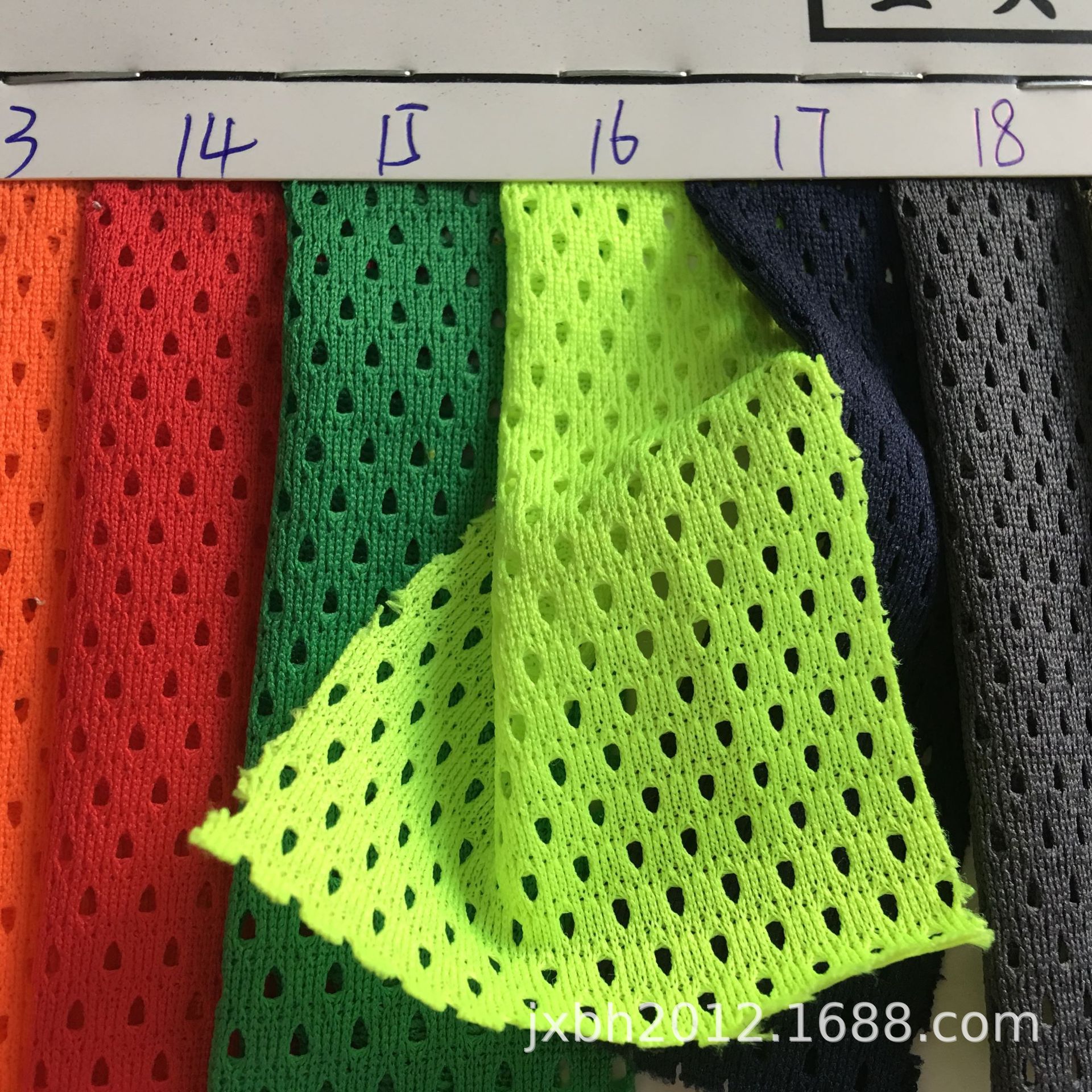 现货三角洞布低弹子弹孔桃心洞布运动服球衣马甲背心鸟眼网布小孔