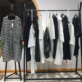 朴2025秋季庄时尚棉麻品牌女装折扣尾货批发 服装店直播一手货源