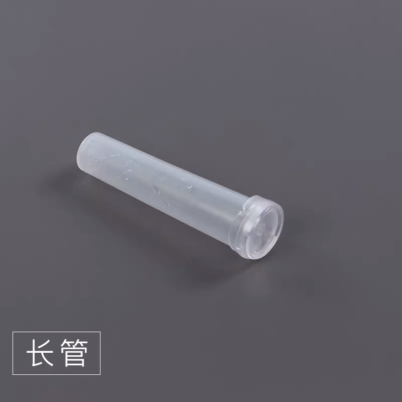 Tubos blancos largos (alrededor de 90)