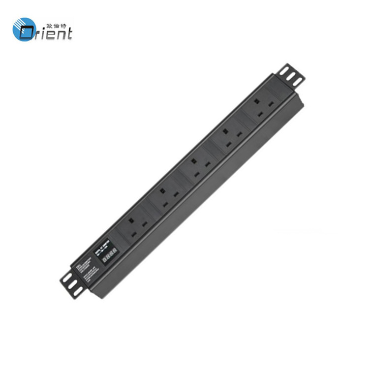 供应19英寸英标5插孔90度带电流显示PDU机柜插座BS1363 90度插孔