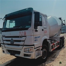 出售二手搅拌车12方二手豪沃水泥罐车价格 二手德龙混凝土搅拌罐