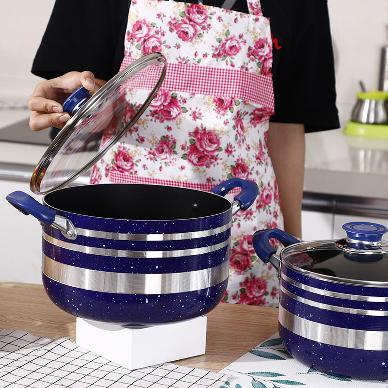 Suministro directo de fábrica olla hogar traje con espátula wok sopa olla sartén al por mayor gas disponible