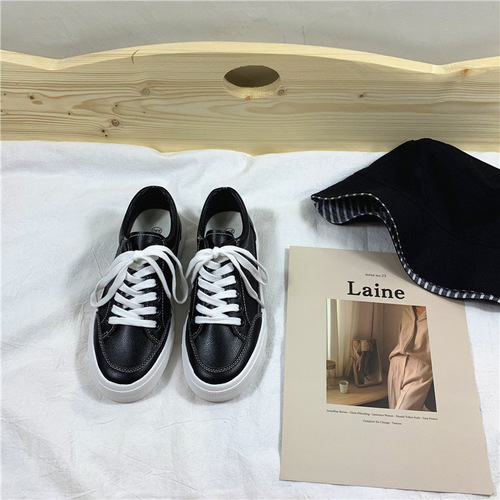 Women's Low-Top Breathable Leather Skate Shoes with Suede, White Round Toe, All-Season Shoes