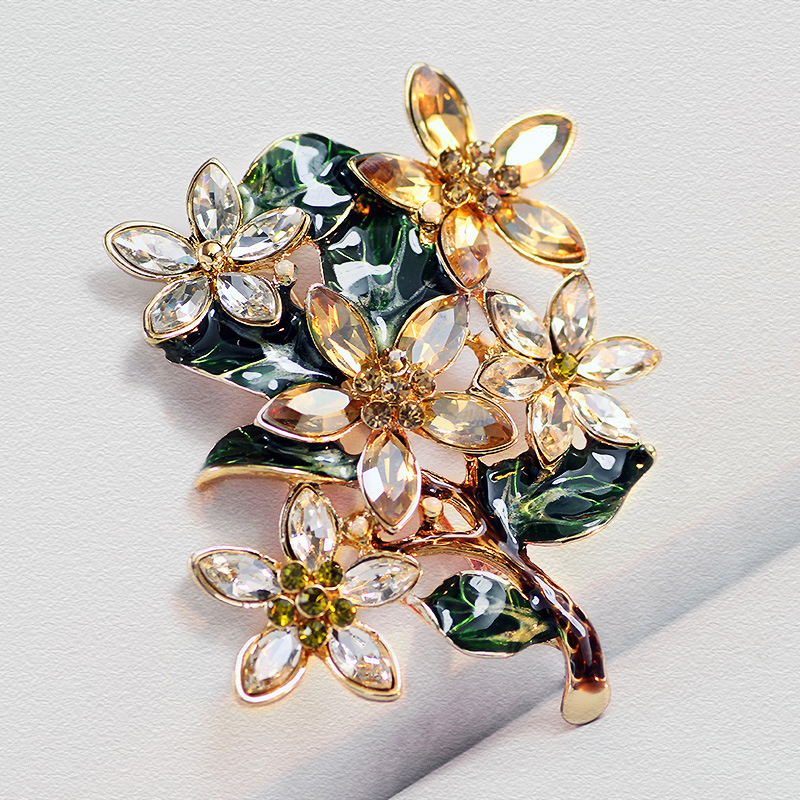 EVA Yiwa High-end Brooch Korean Style Clothing Exquisite Temperament All-match Painted Crystal Leaves Corsage Pin