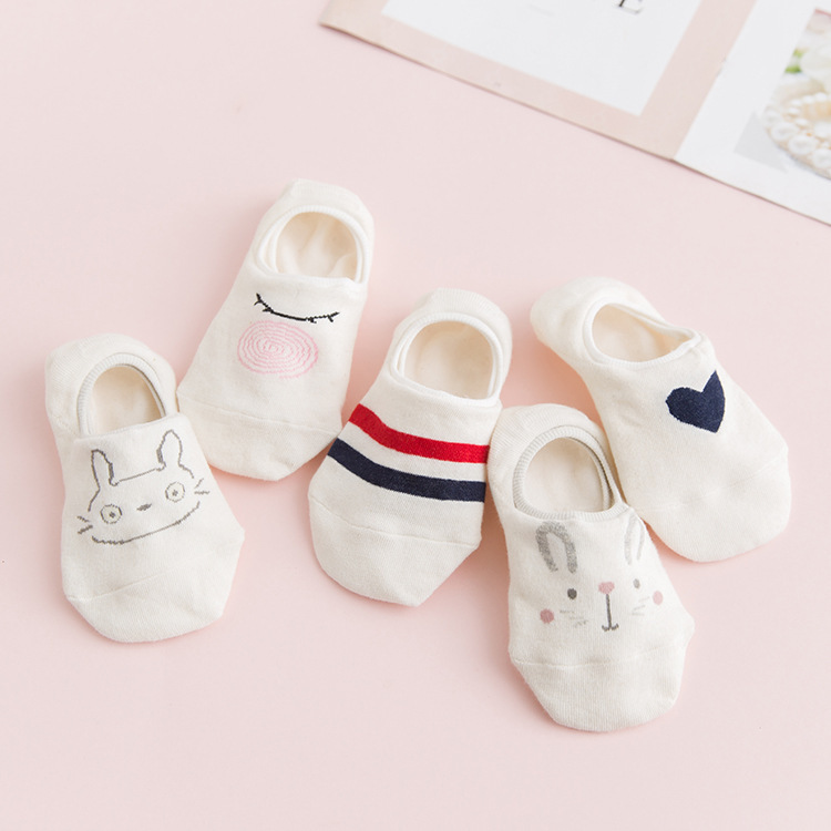 Japanese cartoon socks wholesale Women's shallow mouth invisible socks summer thin pink silicone non-slip boat Socks