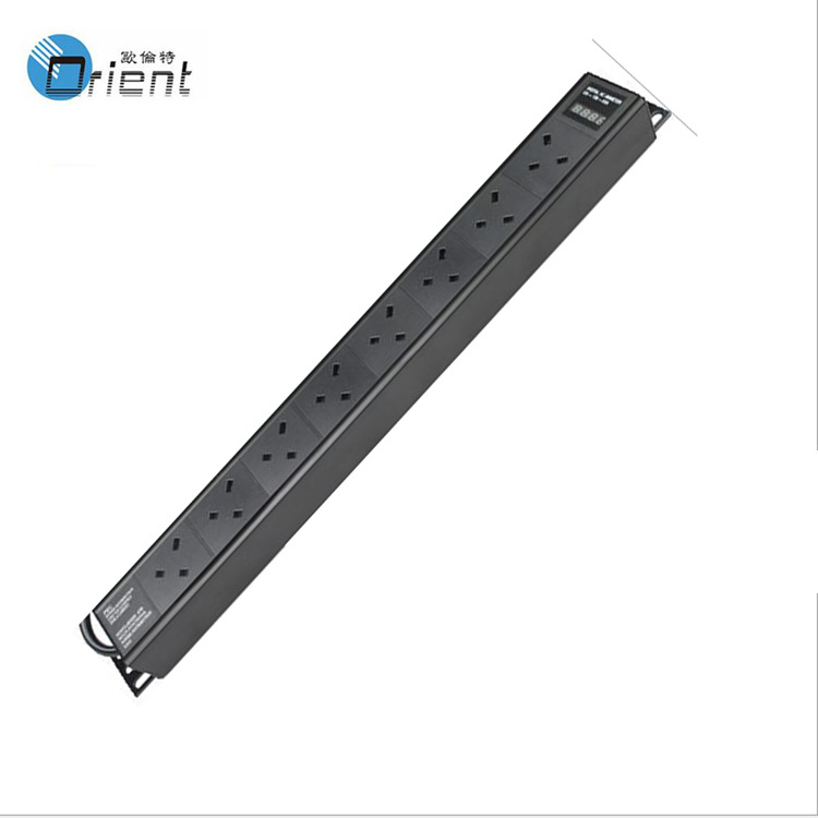 供应 英标8位PDU电源分配段元排插座带电流电压表BS1363 135度铝