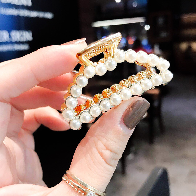 韓国の金属の中号は真珠のドリルを挟みます。