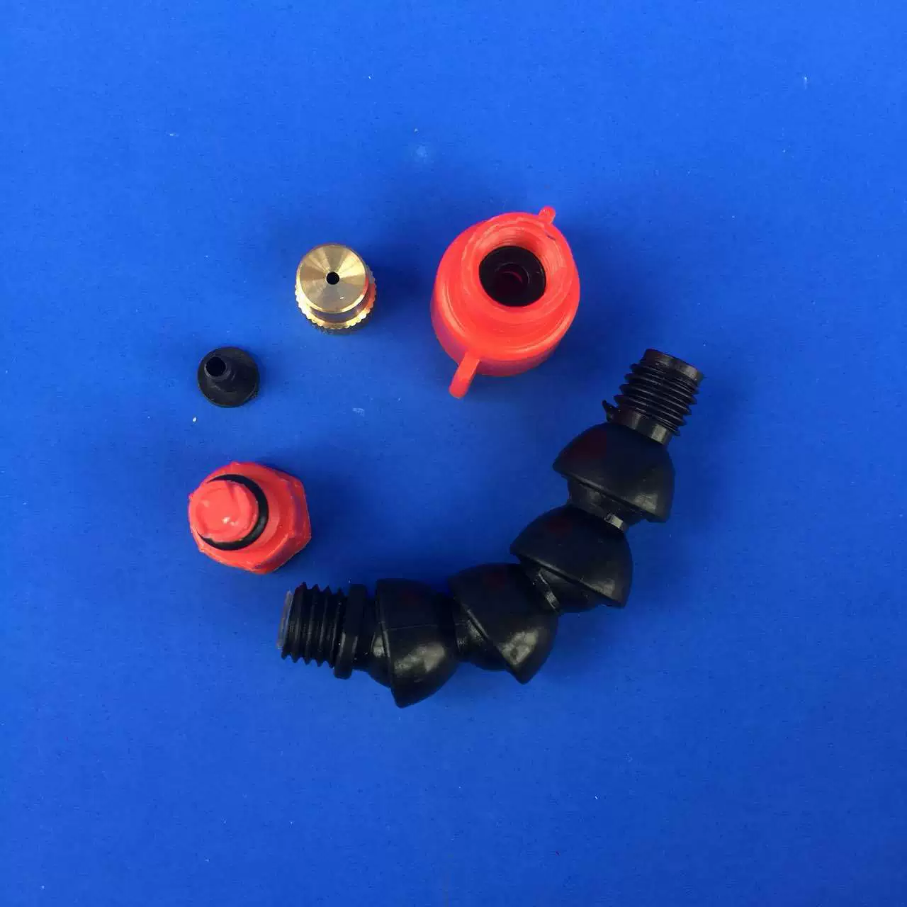 Оптовая продажа от производителя, универсальный регулируемый водяной пистолет высокого давления, универсальная насадка с медным ртом, медная головка, одна насадка-распылитель