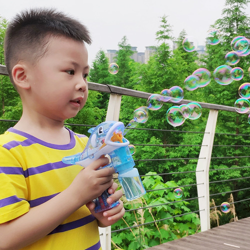 Same style dolphin bubble machine electric music cartoon transparent dolphin fan camera bubble gun hot selling toys