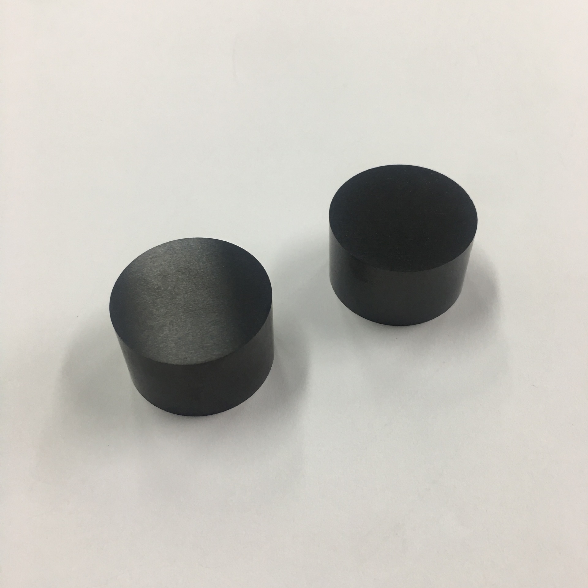 耐磨气压烧结氮化硅陶瓷棒/块/圆片 可抛光