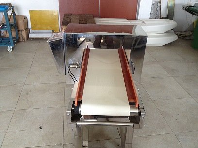 供应雷猛金属检测器食品金属检测仪器水产金属检测机