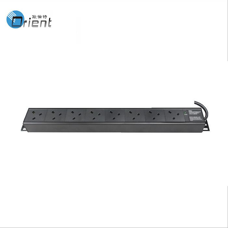 供应8位英标13A机柜专用电源分配单元东莞厂家生产可加工定 制