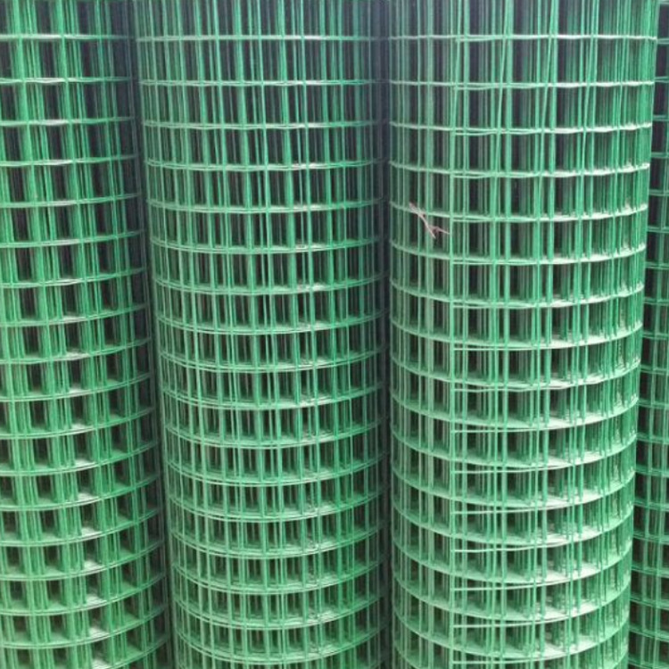 厂价供应荷兰围栏网养殖浸塑电焊网护栏网各种钢丝网