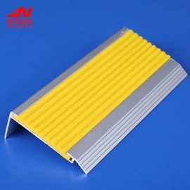 楼梯及配件;门窗密封条;地垫