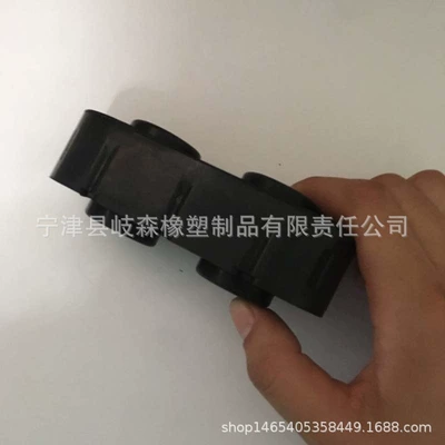 Muffler lifting lug exhaust damping system