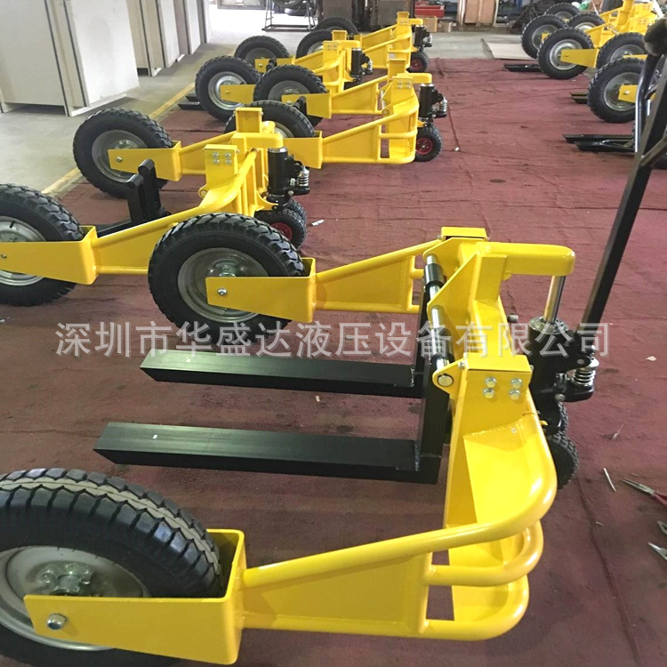 1吨山地型手动液压搬运车 手动托盘车 充气轮叉车 工地搬运车