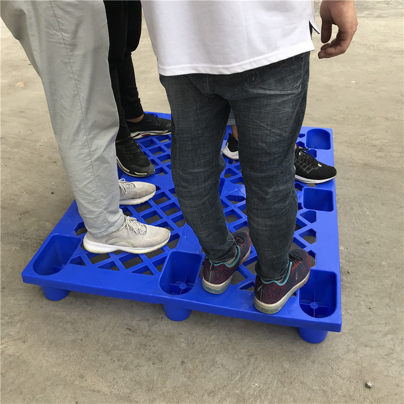 源头工厂 蓝色便宜九脚塑料卡板 黑色塑料托盘栈板 车间叉车栈板