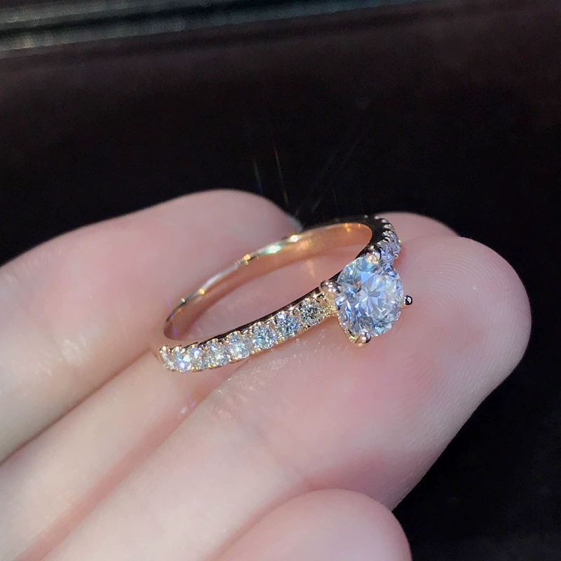 Кольцо из серебра 925 европейский стиль обручальное с центральным камнем, простой элегантный дизайн