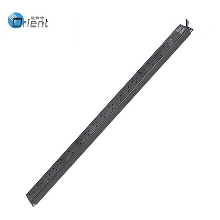 供应32A18位英标PDU机柜插座PDU电源插座BS1363 45度 工业耦合器