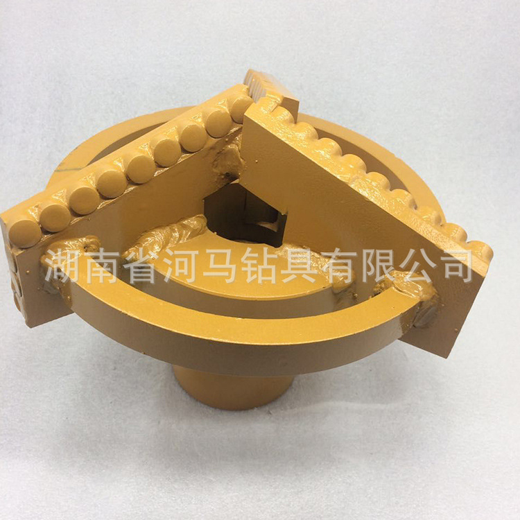 200三叶刮刀不取芯加强球面包片PDC金刚石复合片地质打井钻头厂家