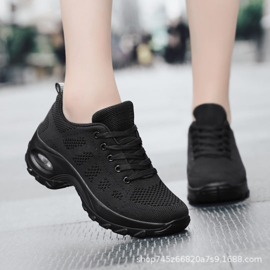 White Dance Shoes Dancing Shoes Square Dancers Soft Sole Running sneaker Lightweight Air Cushion Ghost Step Dancing Shoes New