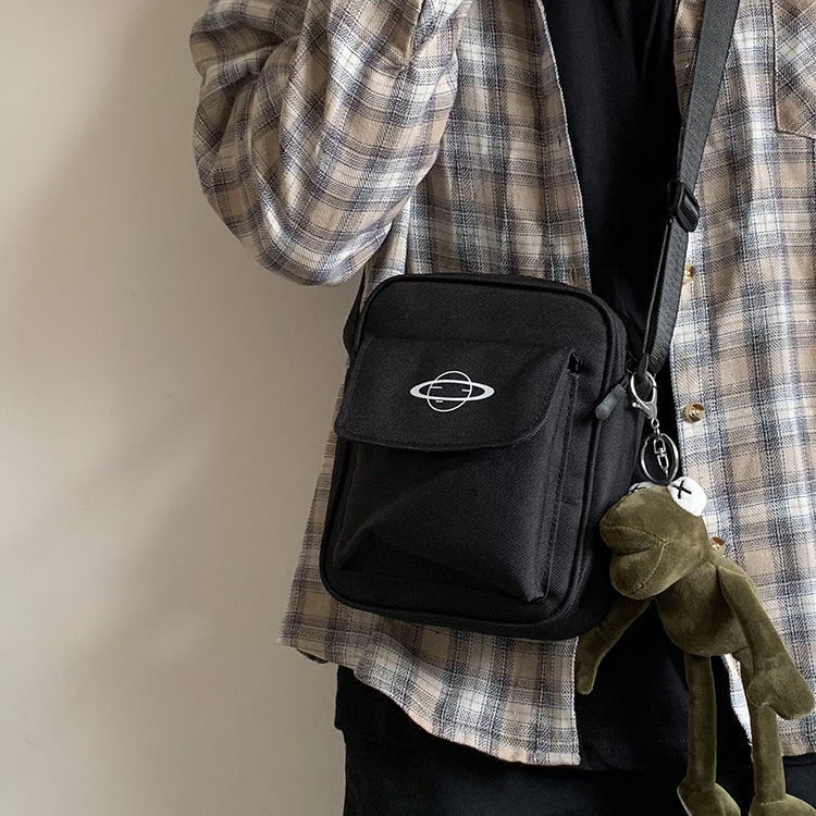 Bolsa pequeña de estilo elegante japonés y coreano simple versátil pequeña bolsa de tela fresca bolsa de hombro bolsa crossbody bolsa de entrega de una pieza