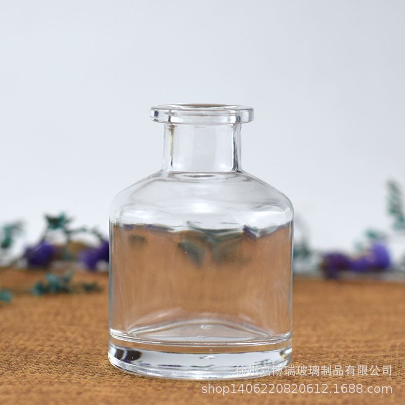 In stock supply fire-free aromatherapy essential oil empty bottle 50ml rattan incense deodorant bottle household indoor big belly Mongolian bag