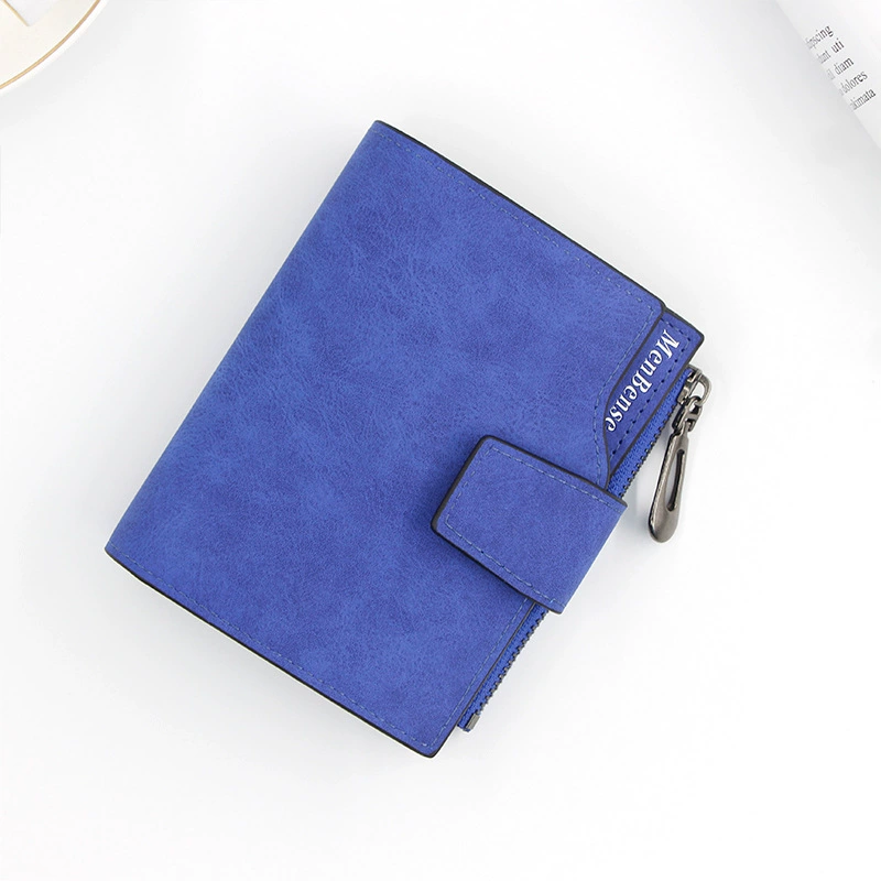 Short capacious matte wallet with zipper