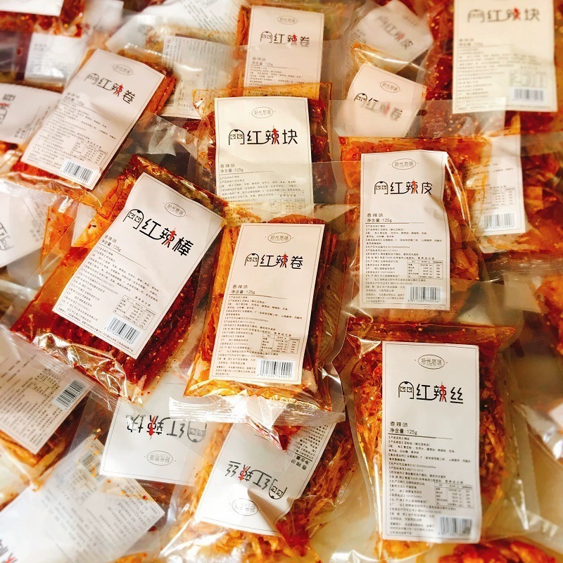 Острые полоски для уличных ларей, ностальгические закуски, модные острые полоски, вегетарианские острые полоски, старые острые кусочки.