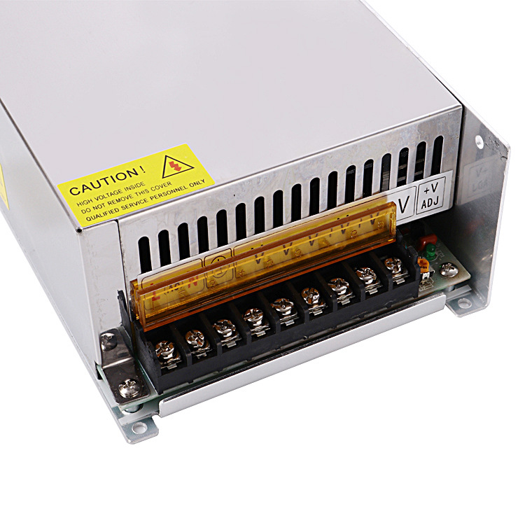 源头工厂直供外贸跨境开关电源12V电源安防监控led电源适配器