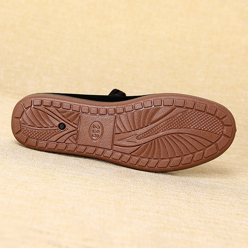 Women's Flat Embroidered Shoes, Black Soft Soles, Dance Hotel Work Dad's Canvas Shoes, Breathable and Comfortable