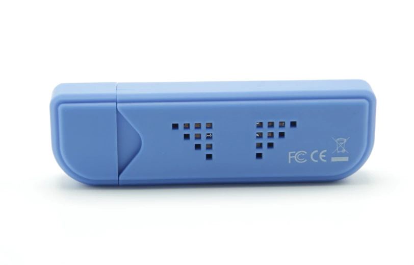 Прямые продажи в Европе и США: синий USB DVB-T+FM тюнер на чипе RTL2832+R820T2