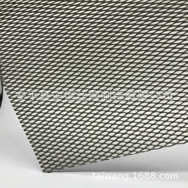 1mm厚钛板网孔径3*6mm 阳极钛网板厂家 集流实验用钛拉网