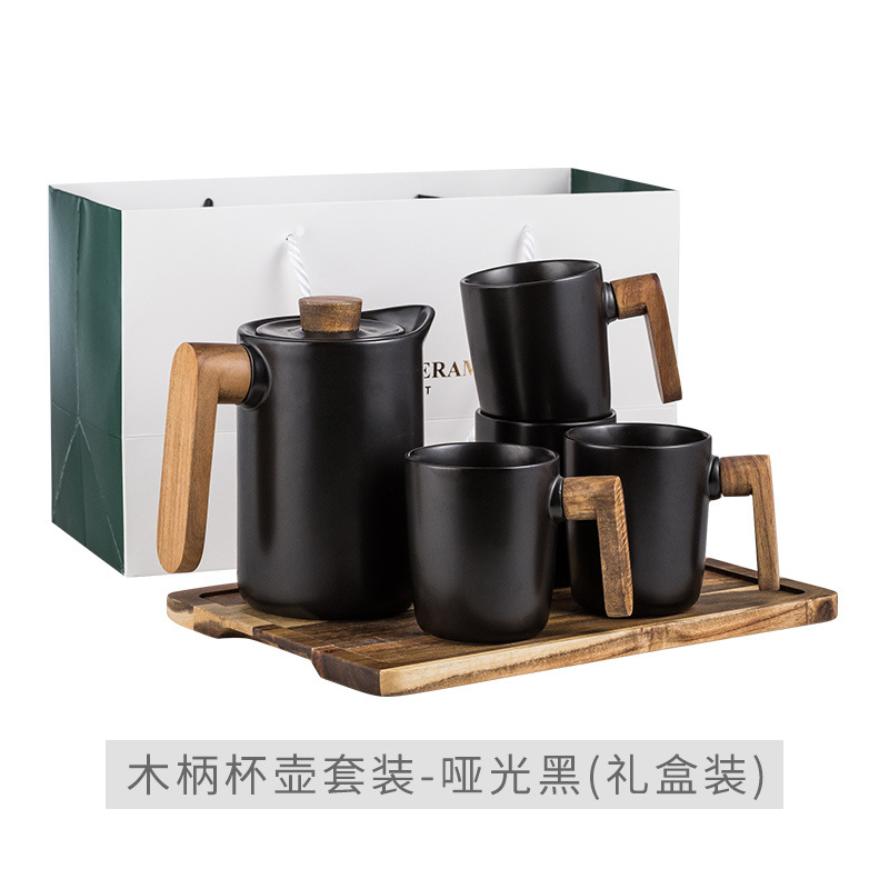 Ventas directas de la fábrica mango de madera nórdica hogar creativo gran capacidad de artículos de agua cerámica botella de agua fría taza de agua traje