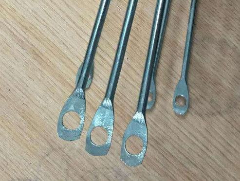 Los fabricantes suministran las piernas del marco de la bicicleta, cesta galvanizado soporte cesta Accesorios