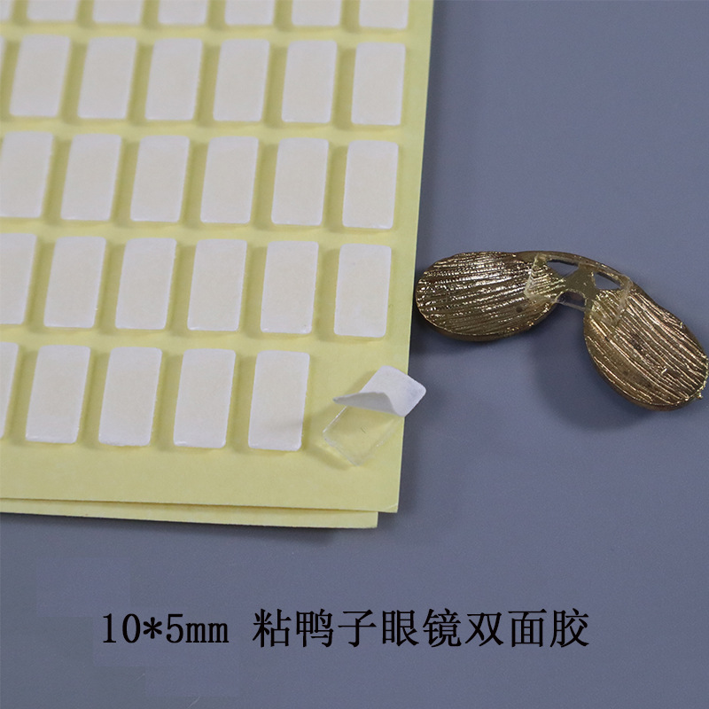 Venta al por mayor acrílico adhesivo de doble cara pequeña base de pato amarillo decoración del coche perfume película fija transparente redondo Adhesivo removible