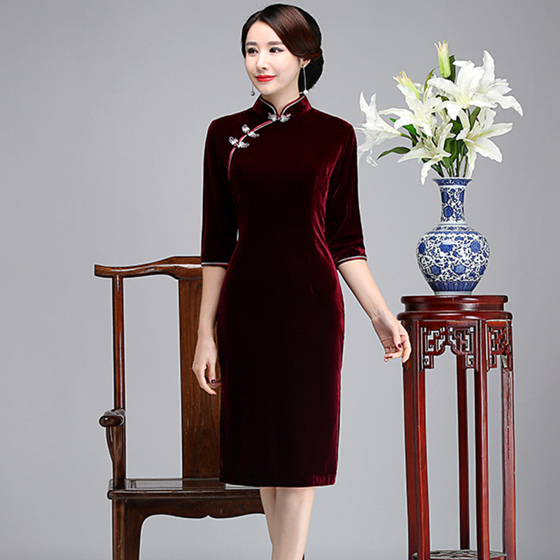 Special Offer Velvet Cheongsam Retro Hanfu Women's Dress Middle-Aged Ethnic Style Cheongsam Dress in Stock One-Piece Dropshipping Special Offer Velvet Cheongsam Retro Hanfu Women's Dress Middle-Aged Ethnic Style Cheongsam Dress in Stock One-Piece Dropshipping