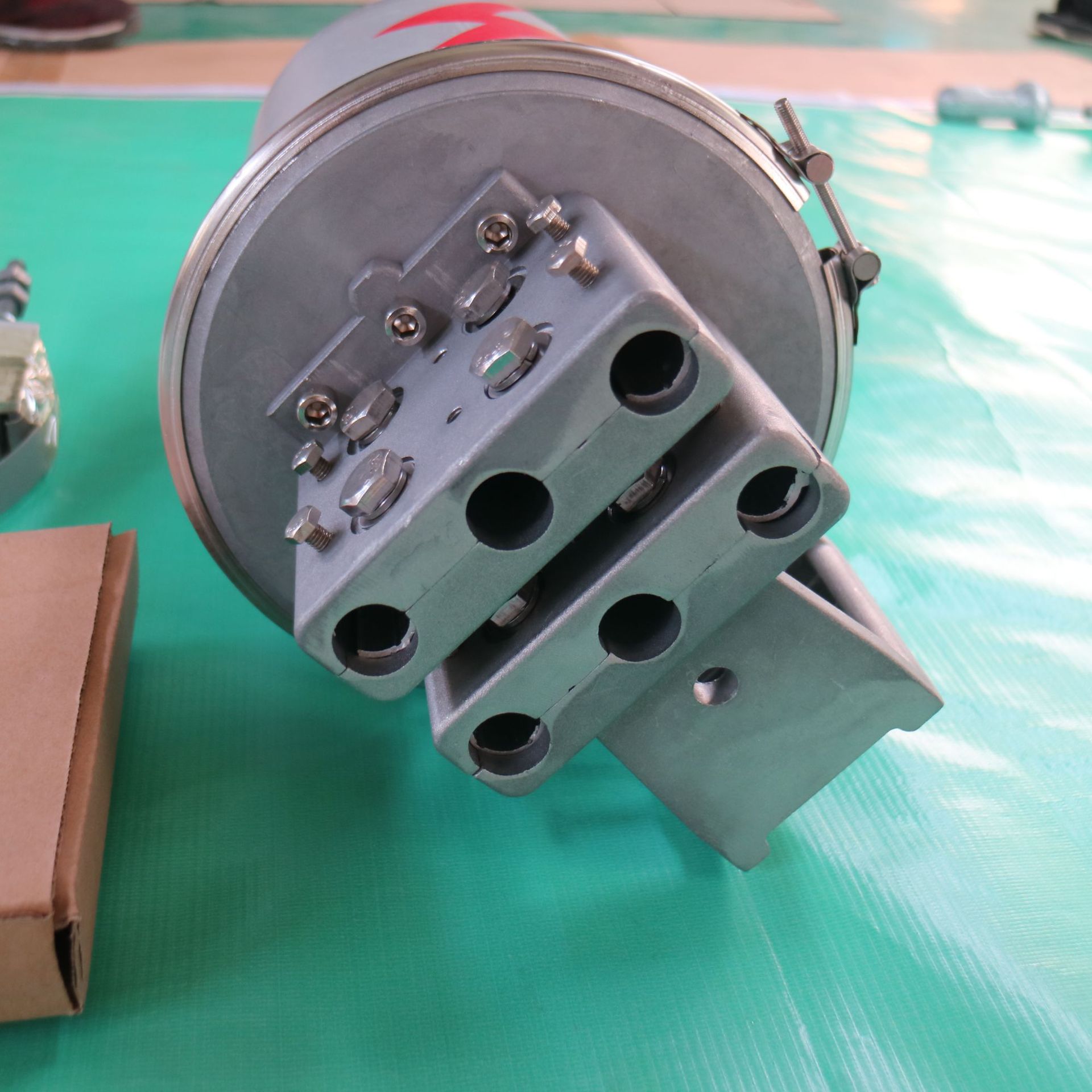 ADSS杆用光缆接头盒 铝合金防水接线盒 光缆熔接包