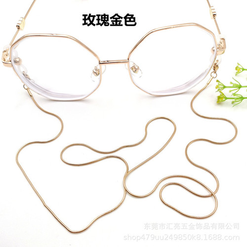 Manufacturer wholesale stainless steel glasses chain, vacuum electroplated gold titanium steel snake bone chain, sunglasses silicone buckle hanging chain