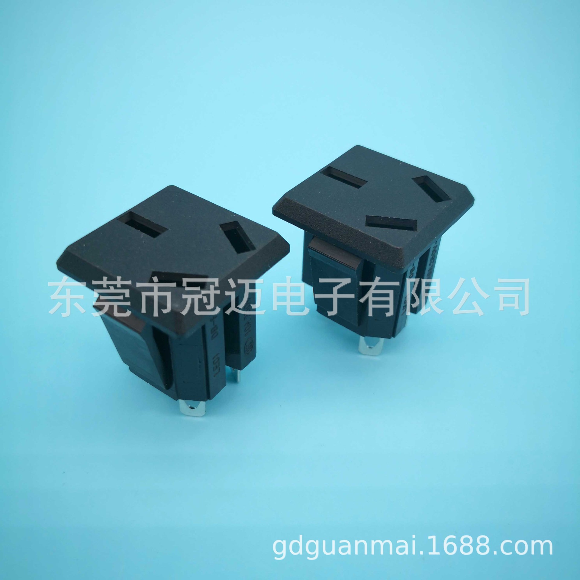DB-F-C 中规 三孔 10A250V 储能电源插座 电器 排插 PDU