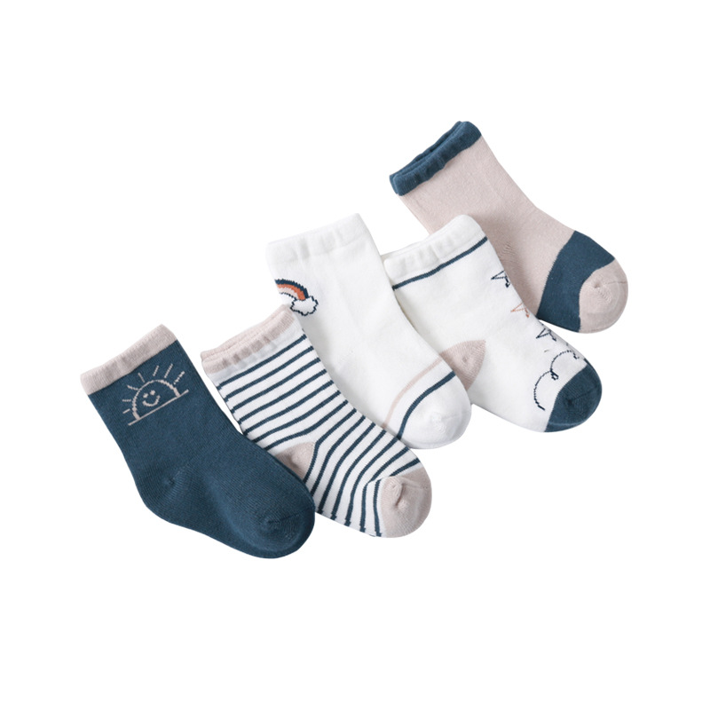 Nuevos calcetines de bebé de algodón peinado de primavera y otoño calcetines de bebé de niños y niñas de dibujos animados de media pantorrilla calcetines lindos para niños de invierno
