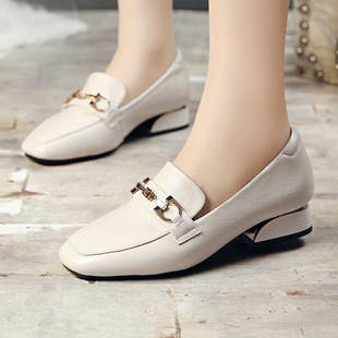 ����ЬţƤŮ��Ь2025�����¿�Ӣ���L�R㕿����e�ָ�ŮЬŮʽ���|