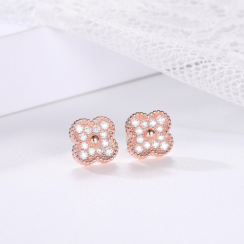 Autumn and winter new Korean fashion four-leaf clover bracelet necklace women's earring set lucky jewelry student jewelry wholesale