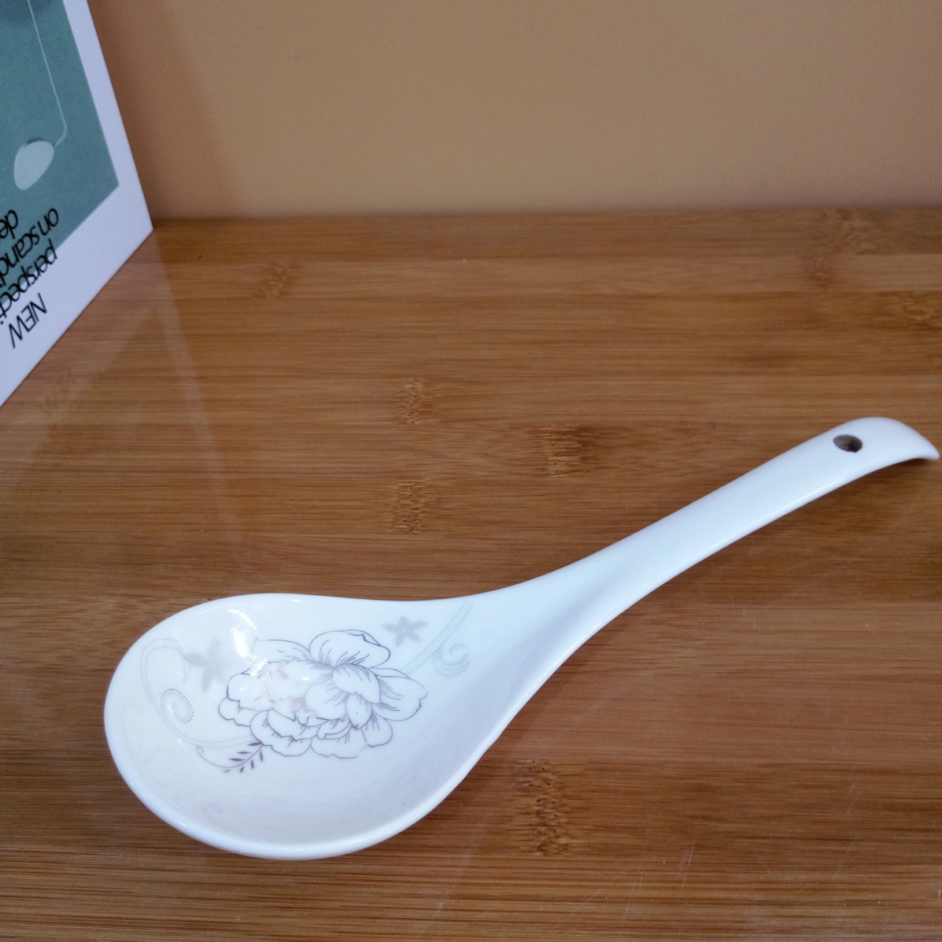 Venta al por mayor de cerámica de oro cuchara Hotel cuchara hogar Cisne mango largo cuchara restaurante vajilla cuchara puesto al por mayor