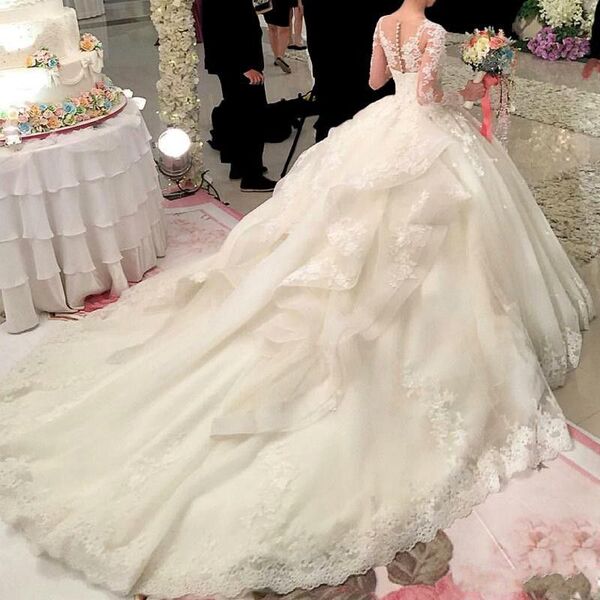 lace wedding dress