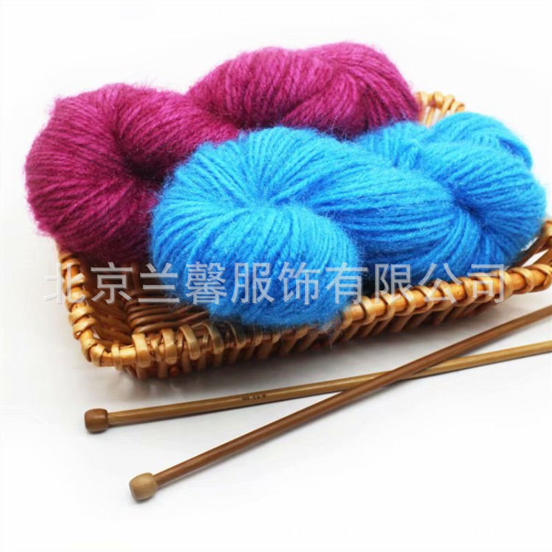 松鼠绒毛线亮金丝绒线中粗松鼠纱手工编织帽子围巾宝宝线批发