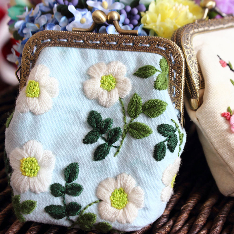 Bolsa de oro bordado hecho a mano material bolsa de regalo hecho a mano bricolaje tela kit de herramientas de costura