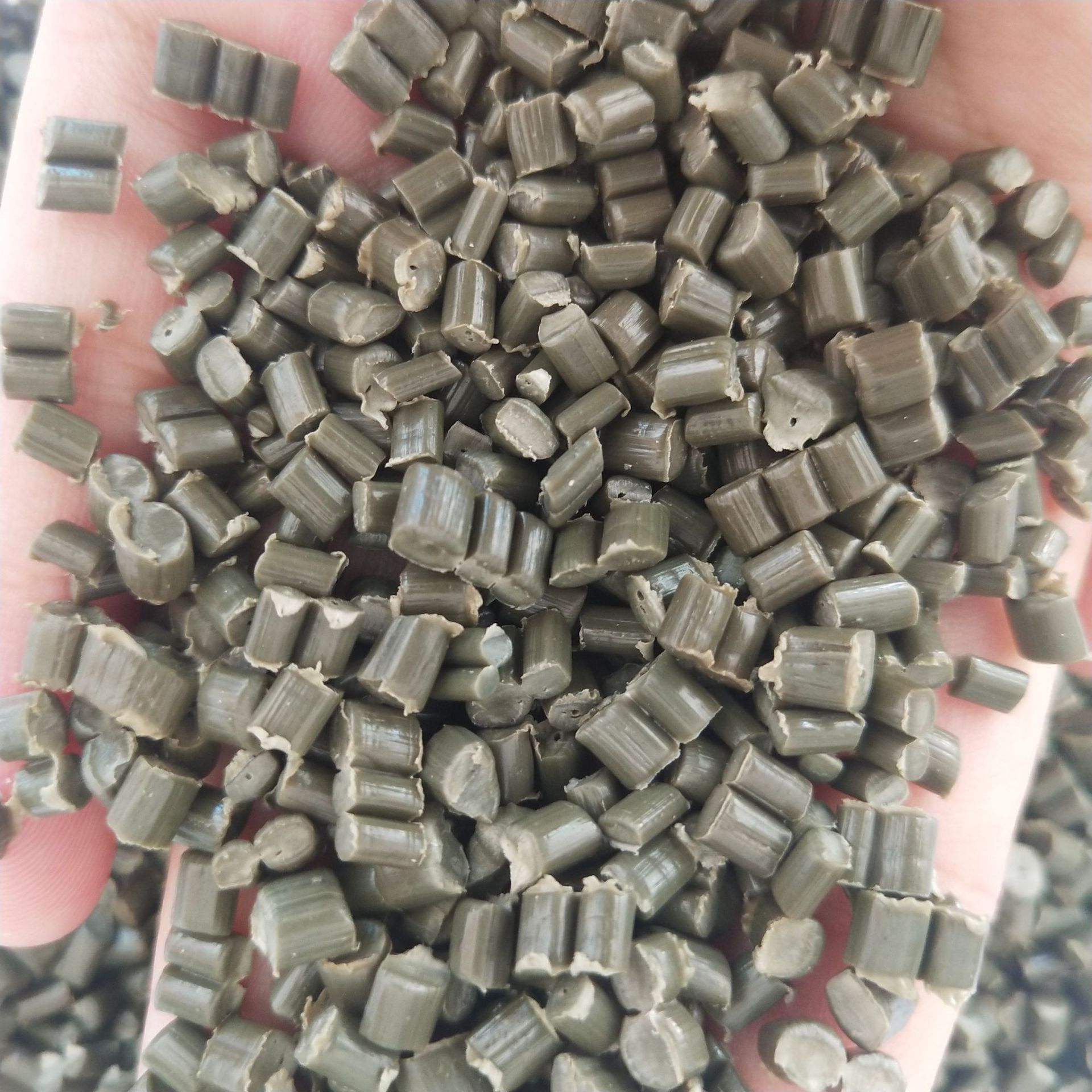 厂家长期供应复合料再生塑料颗粒 注塑 级 塑木板适用 颗粒料子